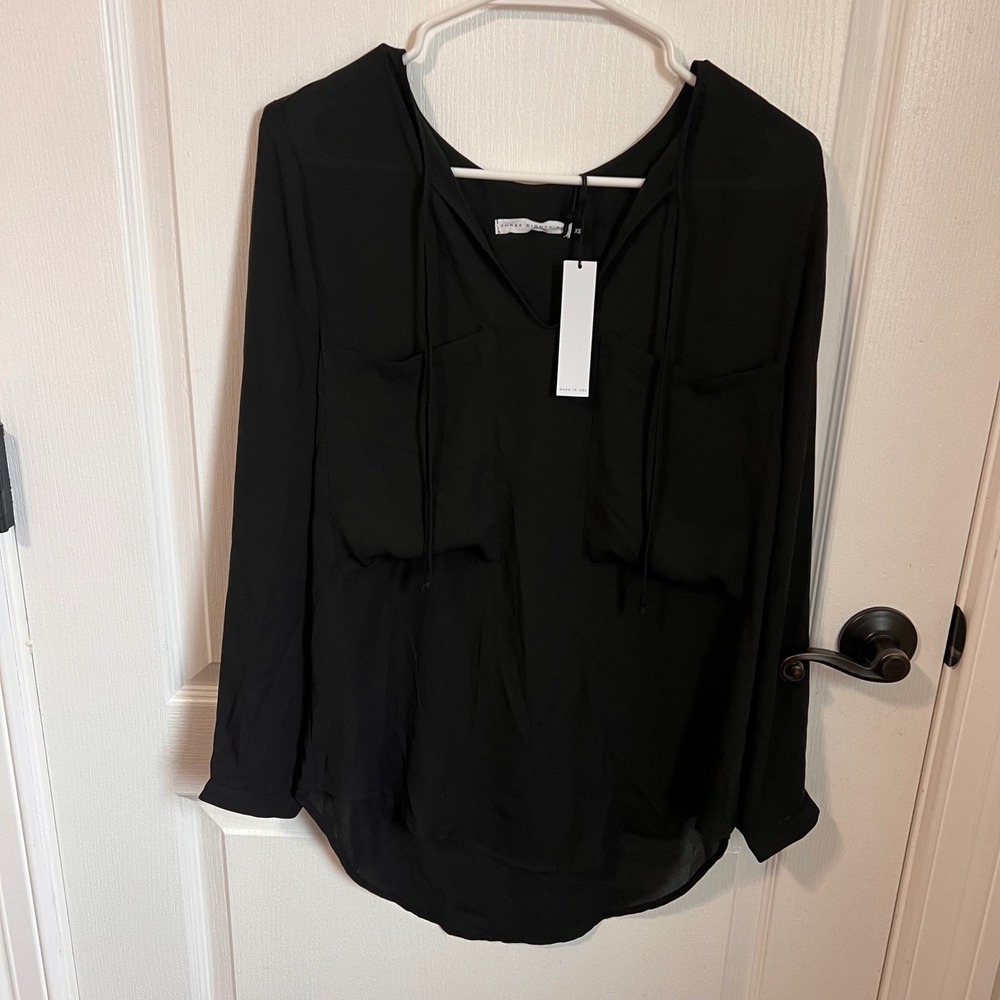 THREE EIGHTY TWO Black Long Sleeve Tie Neck Pocket Blouse Top‎ Size XS NWT
